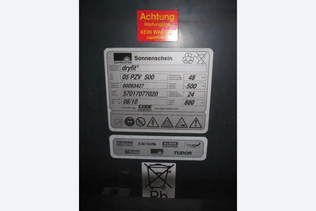 Gepflegte Flurförderfahrzeuge-11